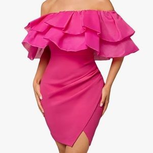 WDIRARA Women's Off Shoulder Tiered Ruffle Trim Split Hem Bodycon Dress